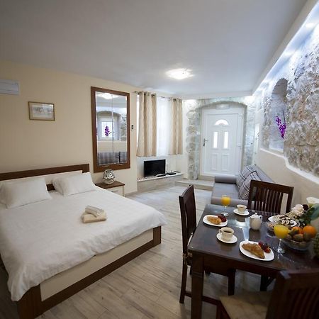 Stone Beauty Apartment Split Ngoại thất bức ảnh