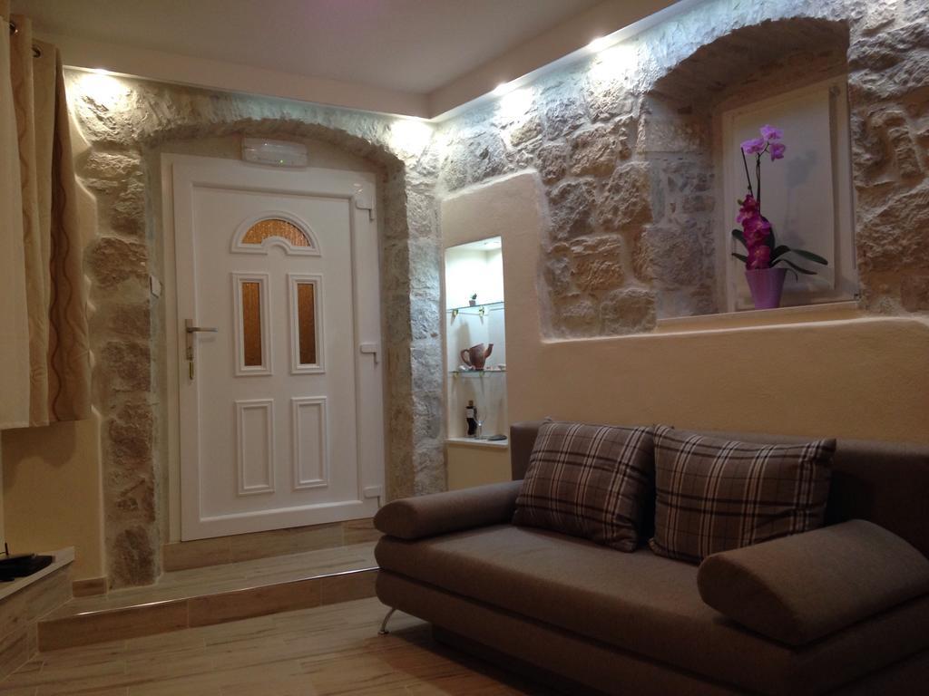 Stone Beauty Apartment Split Phòng bức ảnh